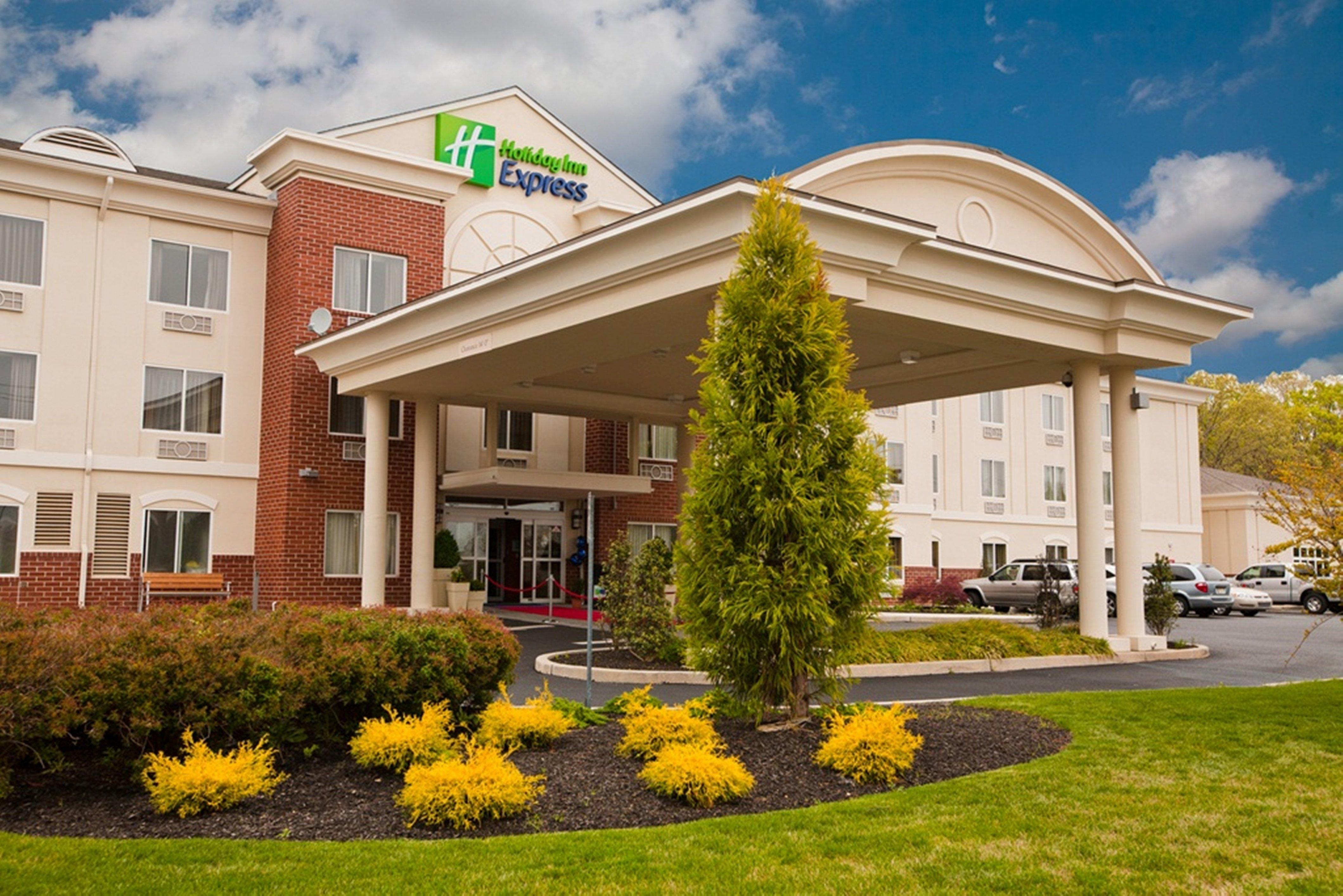 Holiday Inn Express Hotel & Suites Vineland Millville By Ihg Екстериор снимка