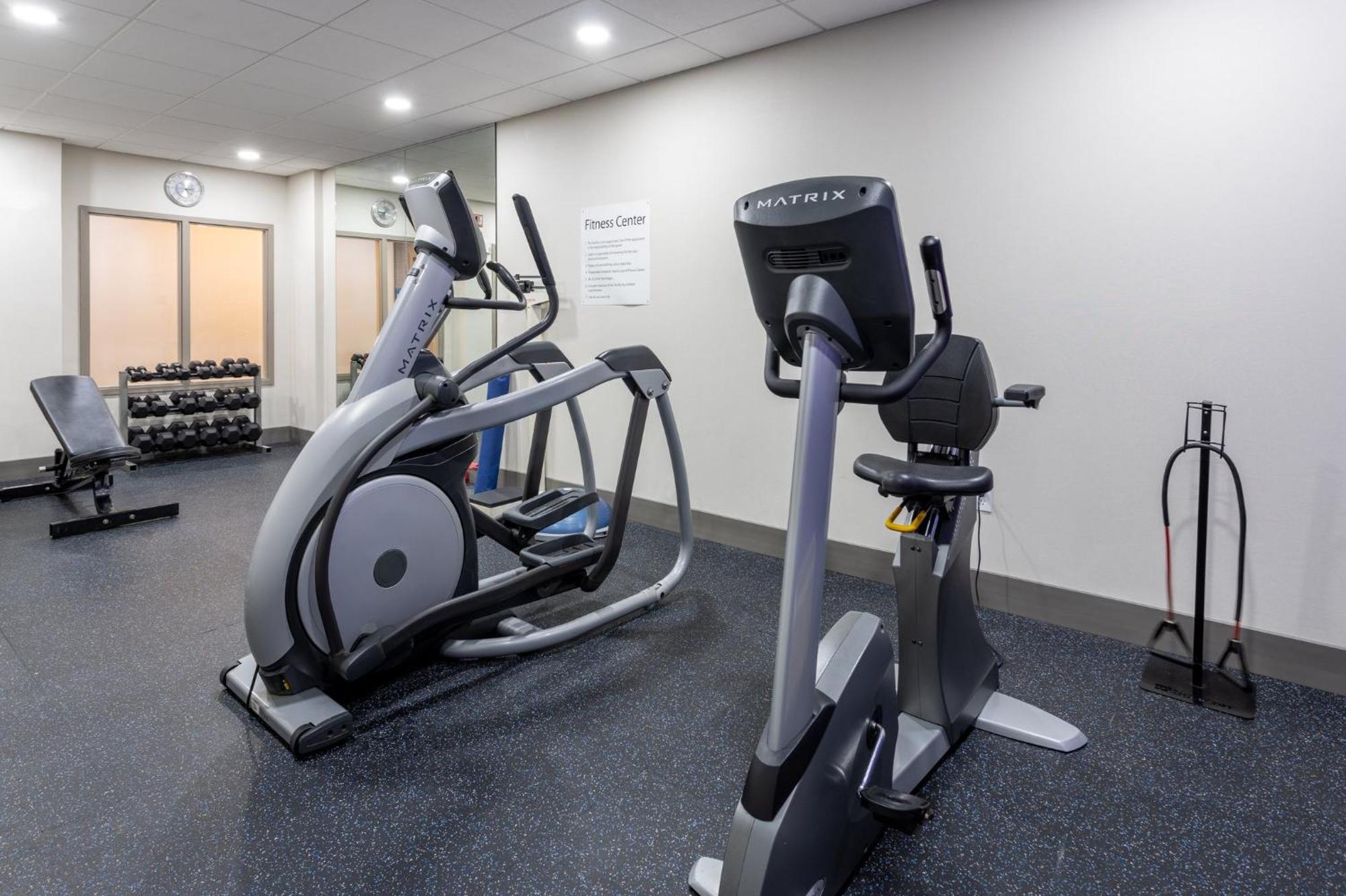 Holiday Inn Express Hotel & Suites Vineland Millville By Ihg Екстериор снимка
