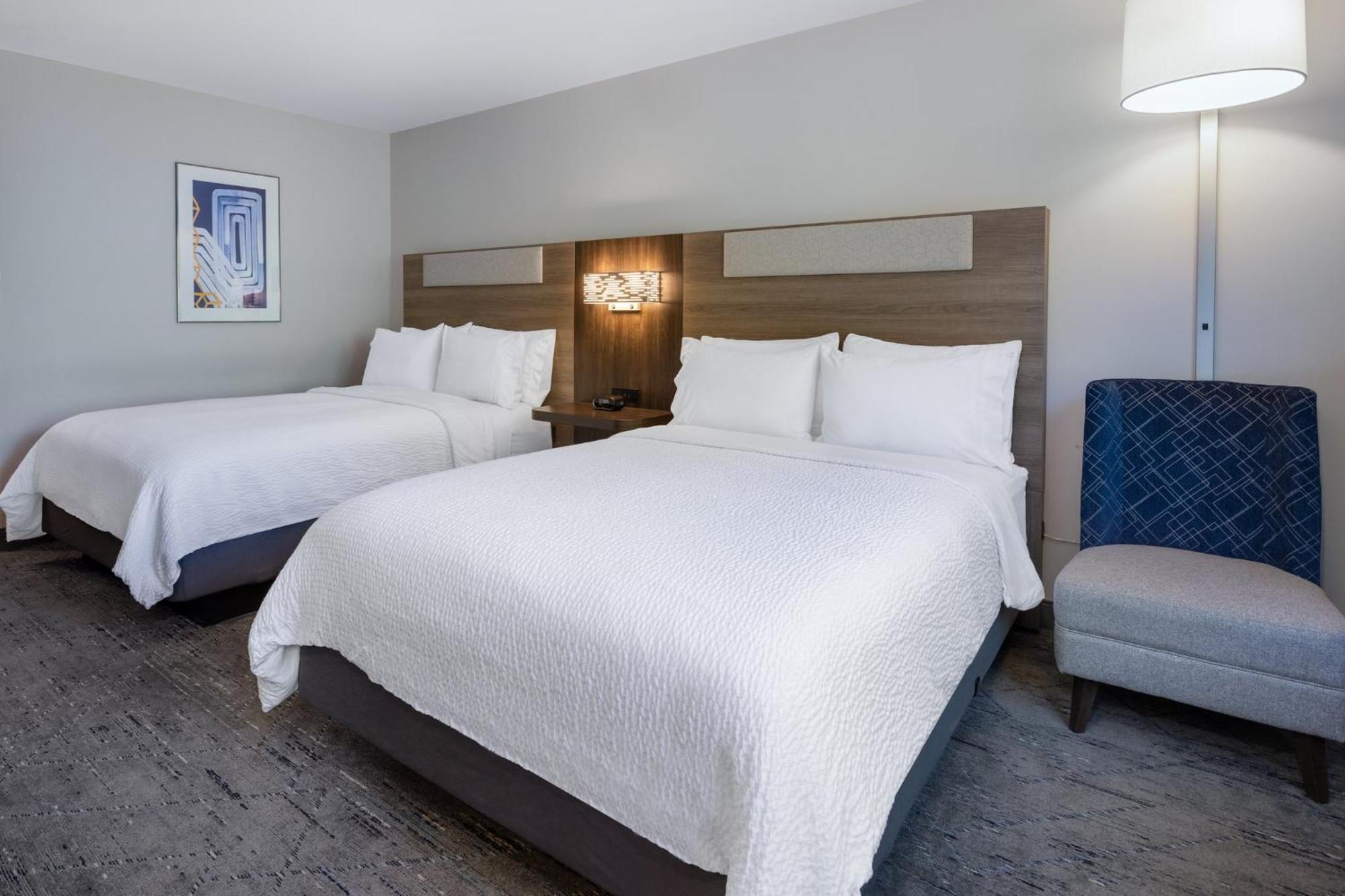 Holiday Inn Express Hotel & Suites Vineland Millville By Ihg Екстериор снимка