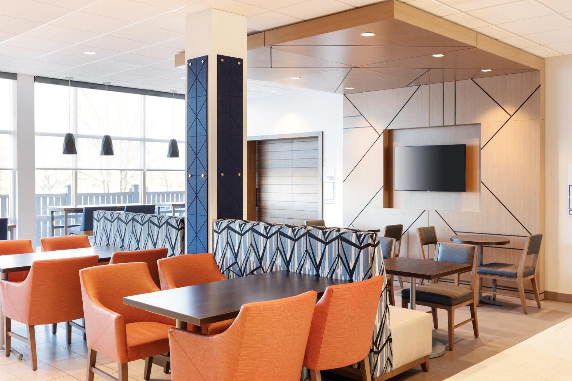 Holiday Inn Express Hotel & Suites Vineland Millville By Ihg Екстериор снимка